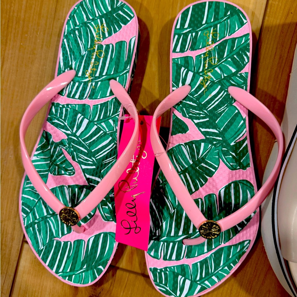 Lilly Pulitzer pool flip flops